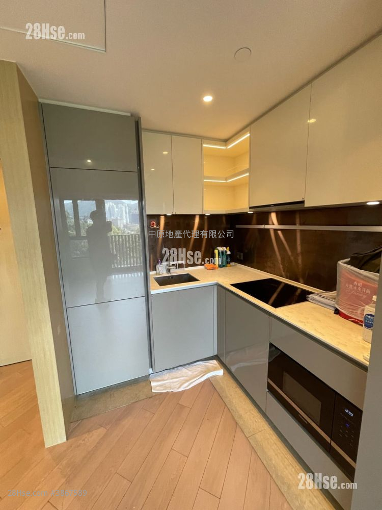 Mount Regency Sell 2 Bedrooms , 1 Bathroom 441 ft² ( 41.0 m² )
