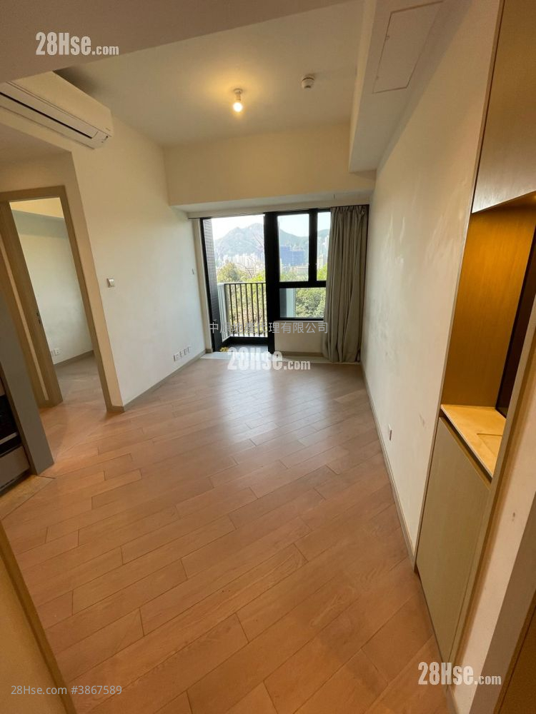 Mount Regency Sell 2 Bedrooms , 1 Bathroom 441 ft² ( 41.0 m² )