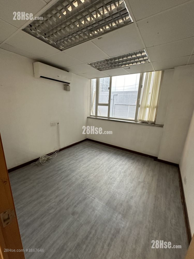 Efficiency House Rental 1 Bedroom 430 ft² ( 39.9 m² )