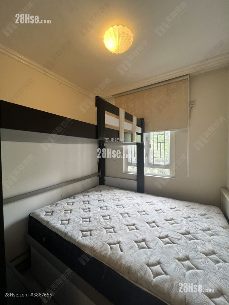 master room: Ching Wah Court Sell 1 Bedroom , 1 Bathroom 363 ft² ( 33.7 m² )