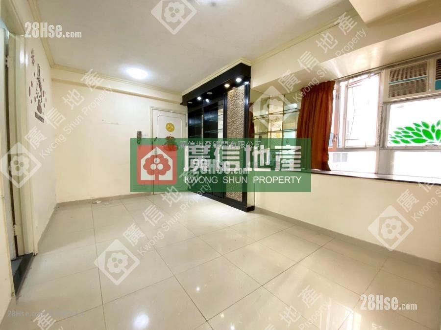 Po Hang Building Rental 2 Bedrooms , 1 Bathroom 367 ft² ( 34.1 m² )