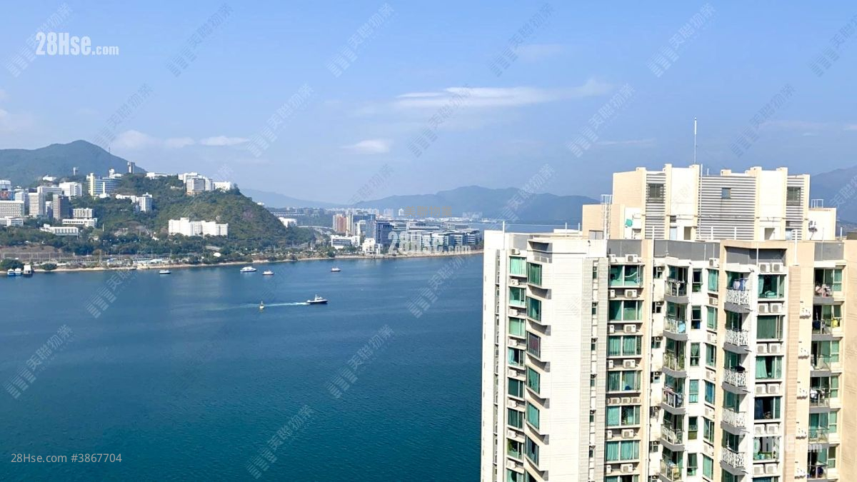 Ocean View Sell 3 Bedrooms , 1 Bathroom 591 ft² ( 54.9 m² )