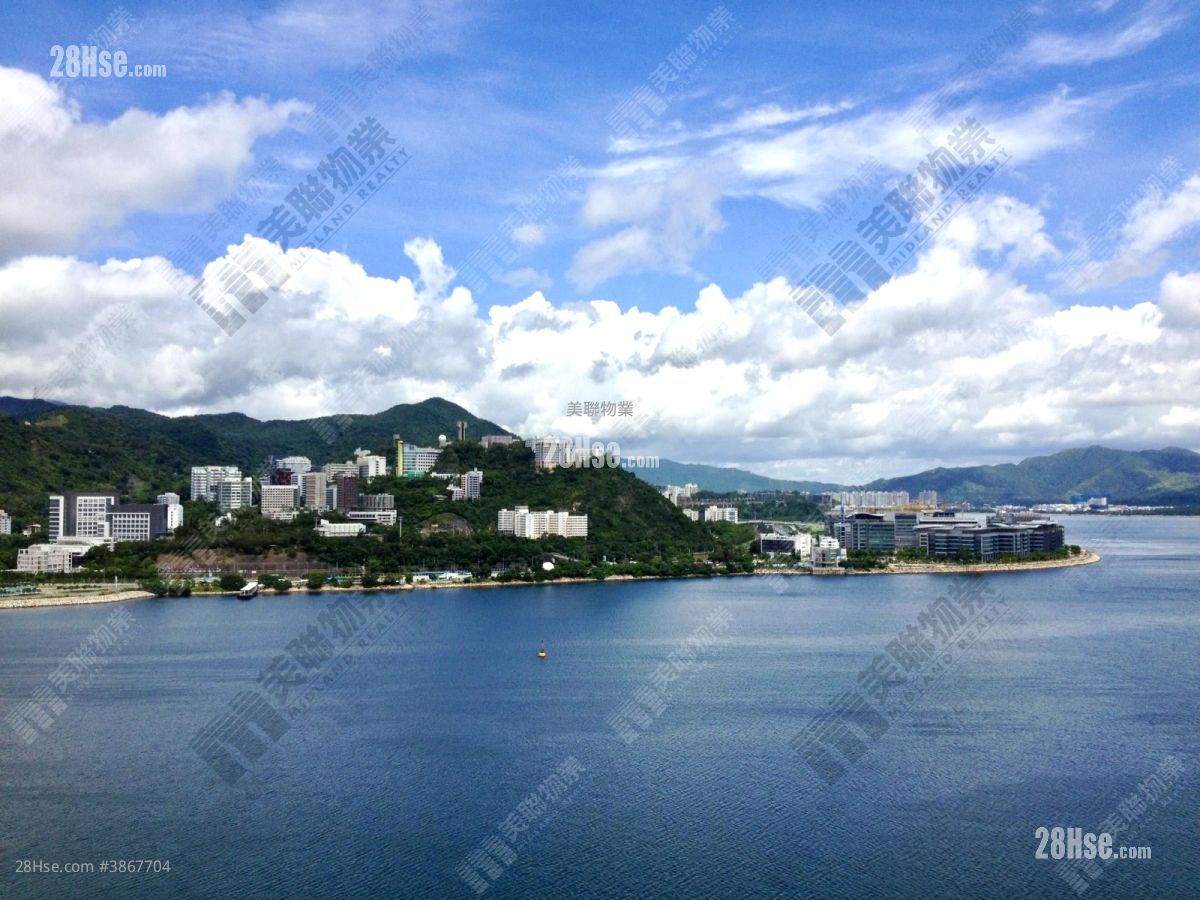 Ocean View Sell 3 Bedrooms , 1 Bathroom 591 ft² ( 54.9 m² )