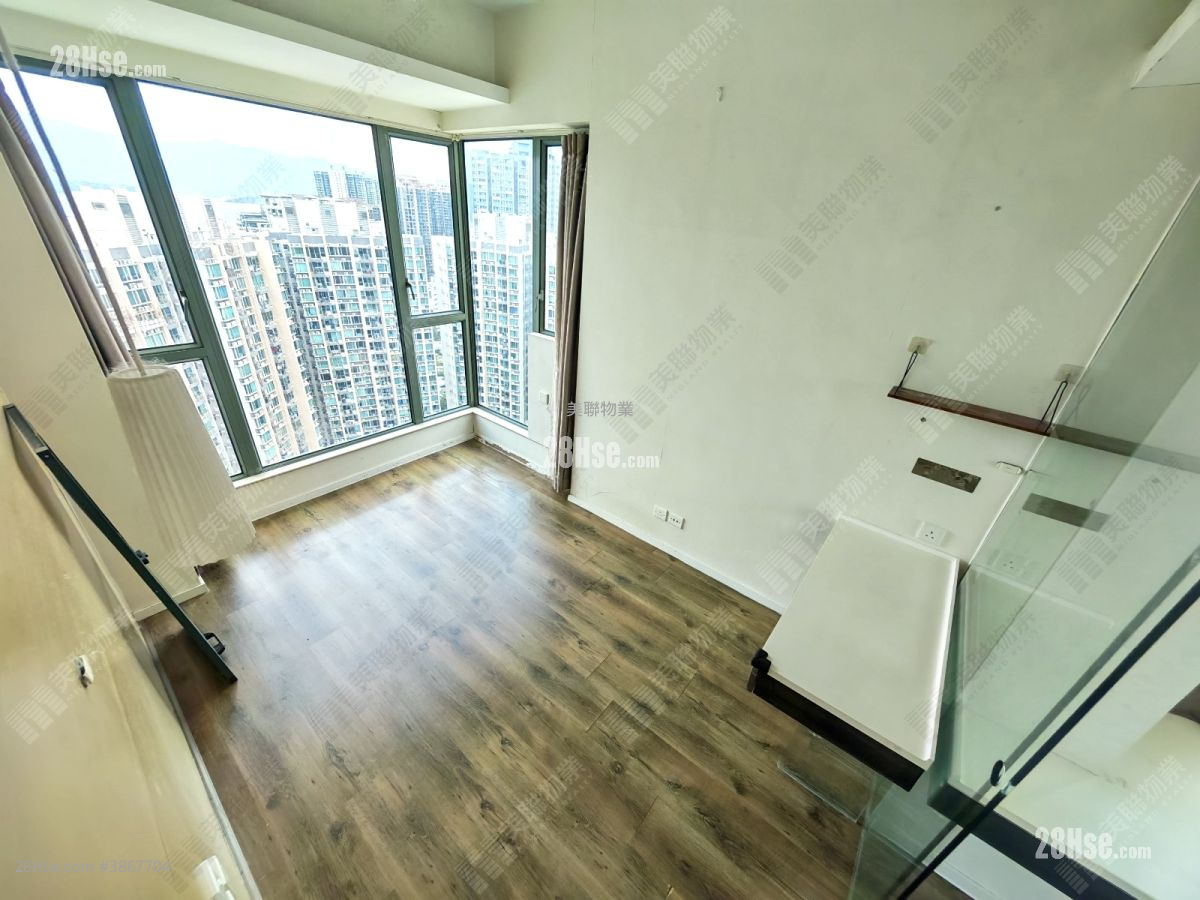 Ocean View Sell 3 Bedrooms , 1 Bathroom 591 ft² ( 54.9 m² )