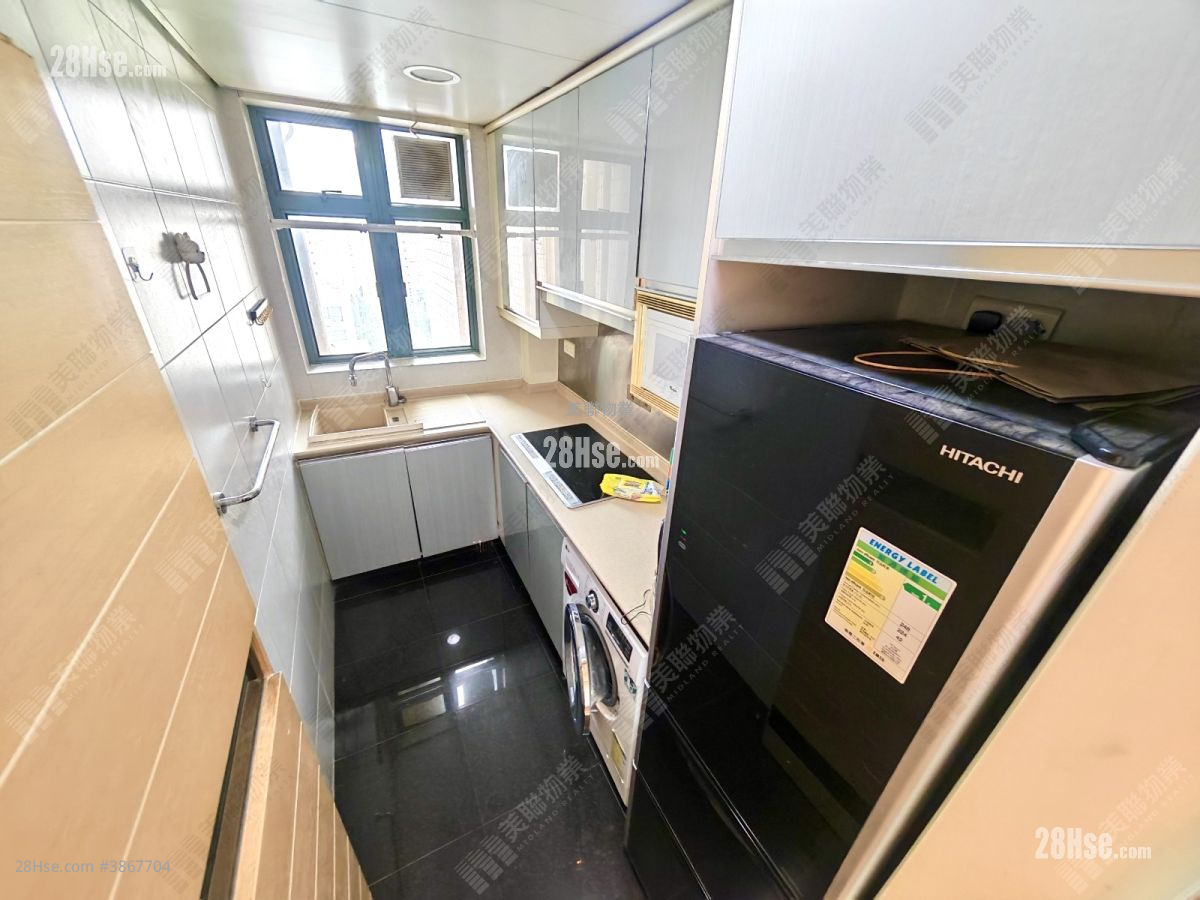 Ocean View Sell 3 Bedrooms , 1 Bathroom 591 ft² ( 54.9 m² )