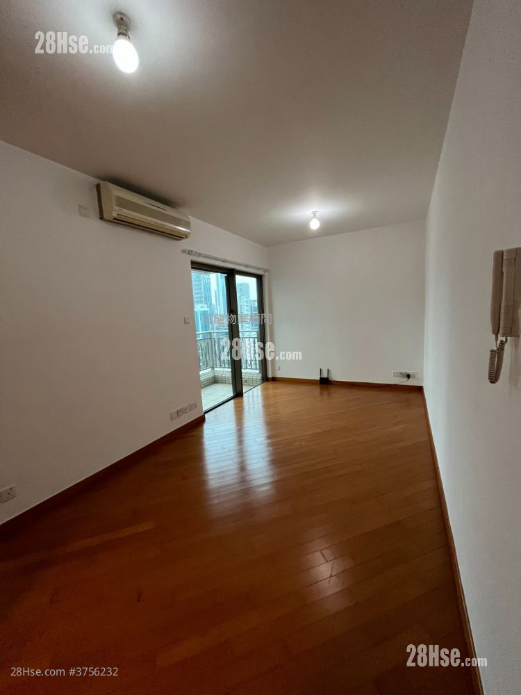 The Zenith Rental 2 Bedrooms , 1 Bathroom 492 ft² ( 45.7 m² )