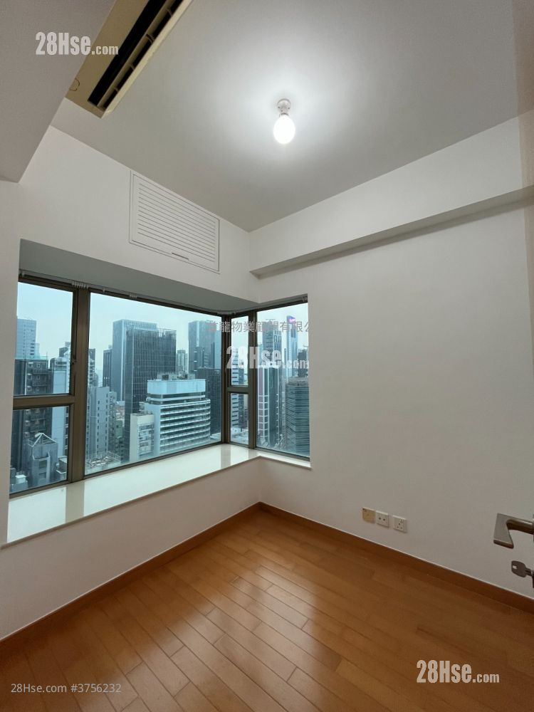 The Zenith Rental 2 Bedrooms , 1 Bathroom 492 ft² ( 45.7 m² )