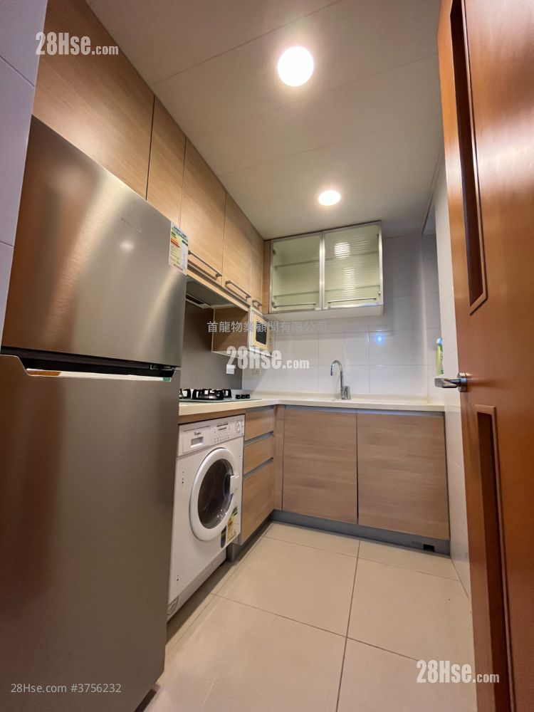 The Zenith Rental 2 Bedrooms , 1 Bathroom 492 ft² ( 45.7 m² )