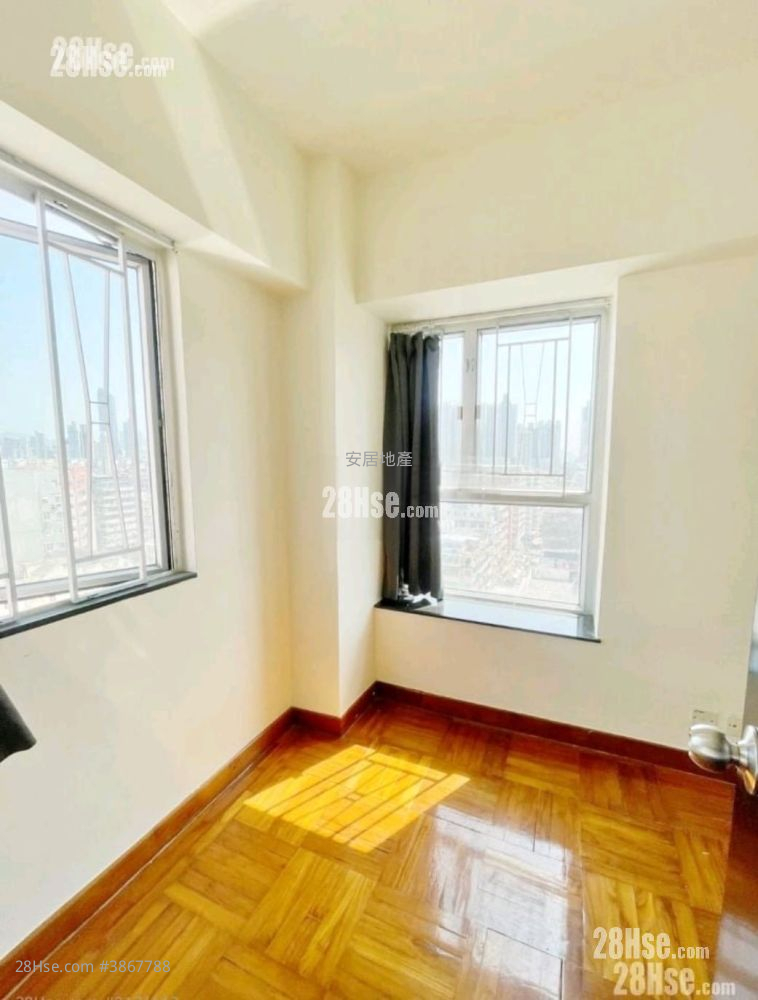 Court Regence Rental 1 Bedroom 271 ft² ( 25.2 m² )