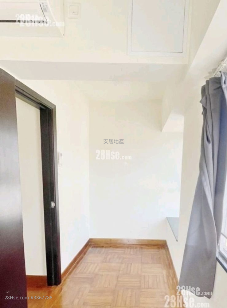 Court Regence Rental 1 Bedroom 271 ft² ( 25.2 m² )