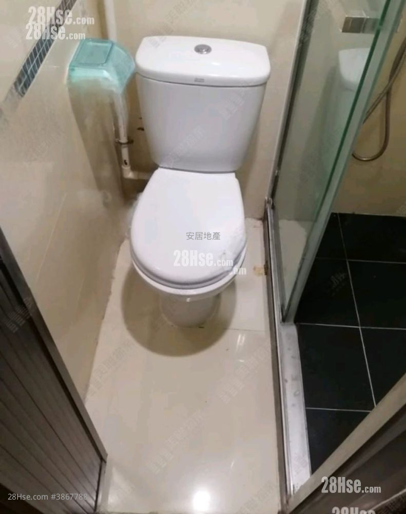 Court Regence Rental 1 Bedroom 271 ft² ( 25.2 m² )