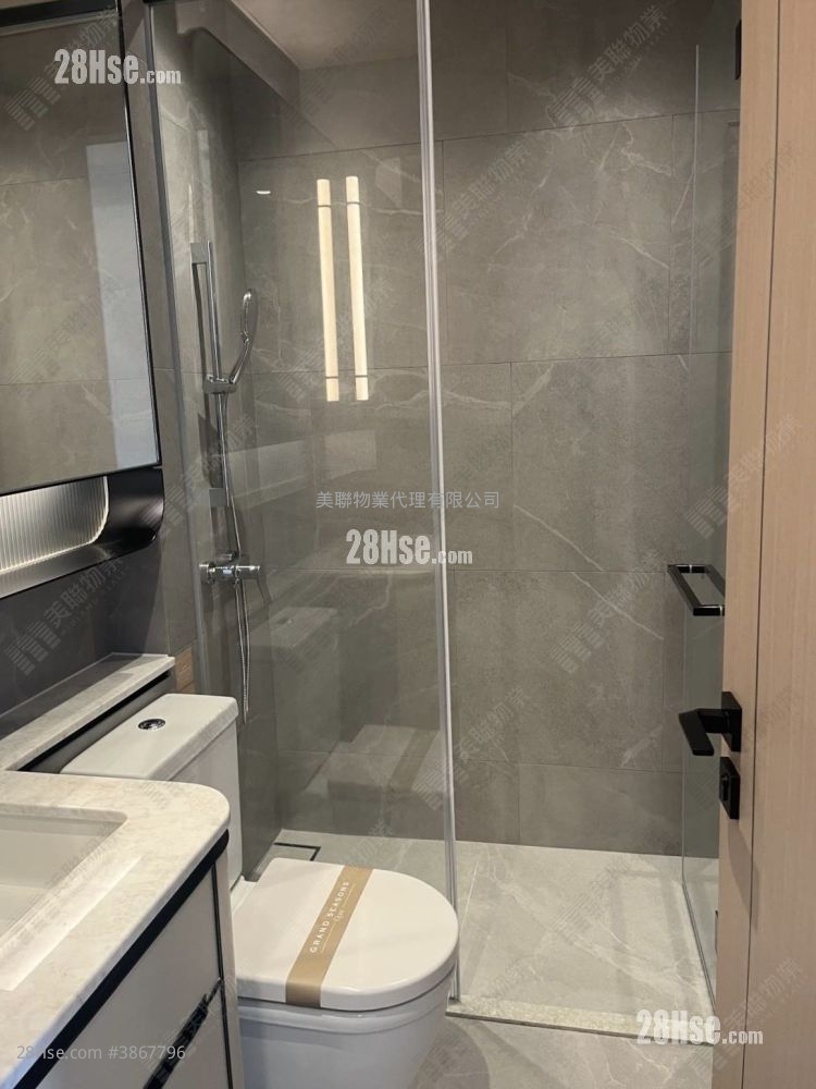 Grand Seasons Rental 1 Bedroom , 1 Bathroom 323 ft² ( 30.0 m² )