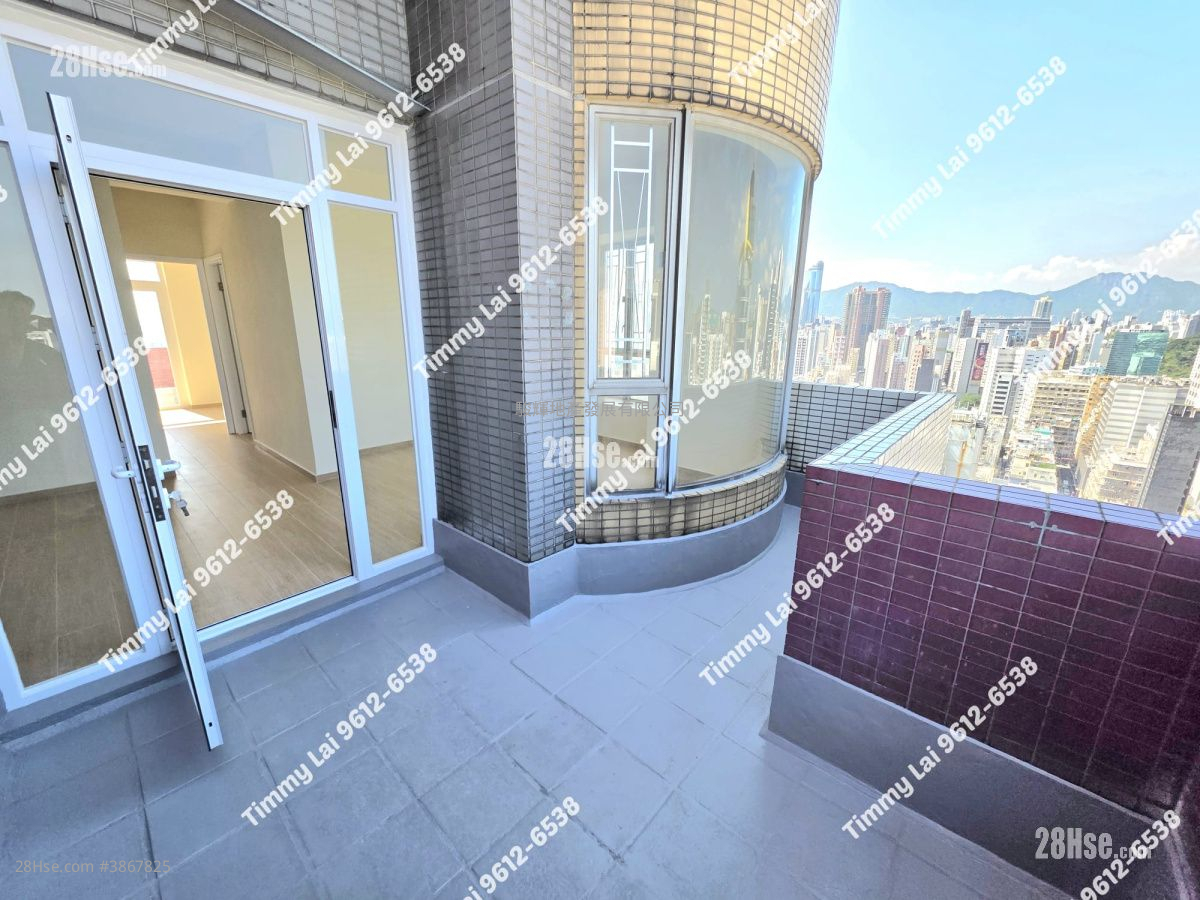 Liberty Mansion Rental 3 Bedrooms , 2 Bathrooms 690 ft² ( 64.1 m² )