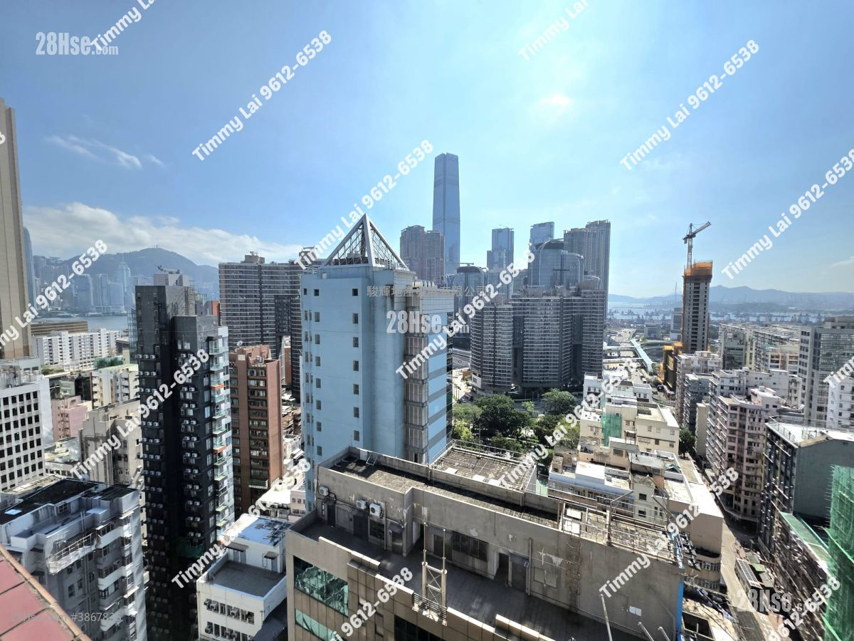 Liberty Mansion Rental 3 Bedrooms , 2 Bathrooms 690 ft² ( 64.1 m² )