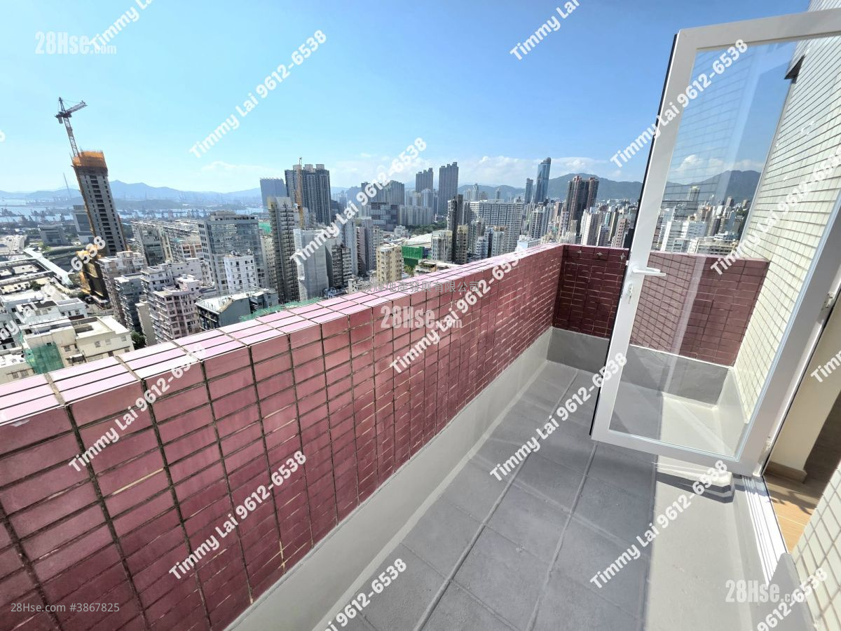 Liberty Mansion Rental 3 Bedrooms , 2 Bathrooms 690 ft² ( 64.1 m² )