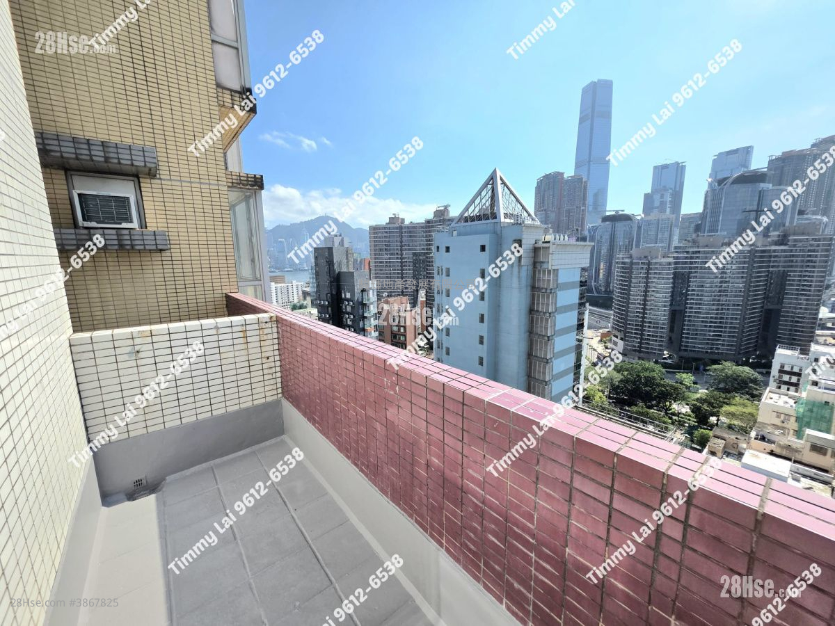 Liberty Mansion Rental 3 Bedrooms , 2 Bathrooms 690 ft² ( 64.1 m² )