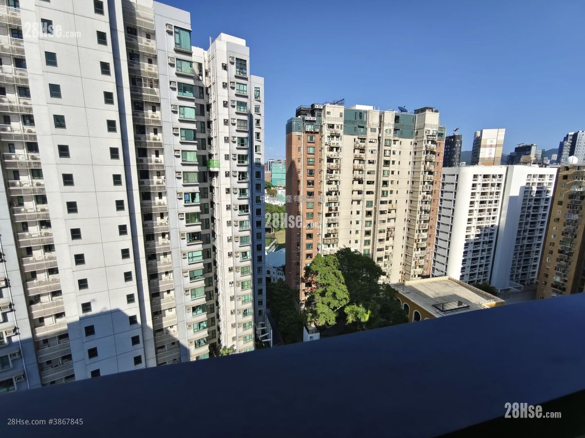 City 18 Rental 2 Bedrooms , 1 Bathroom 429 ft² ( 39.9 m² )