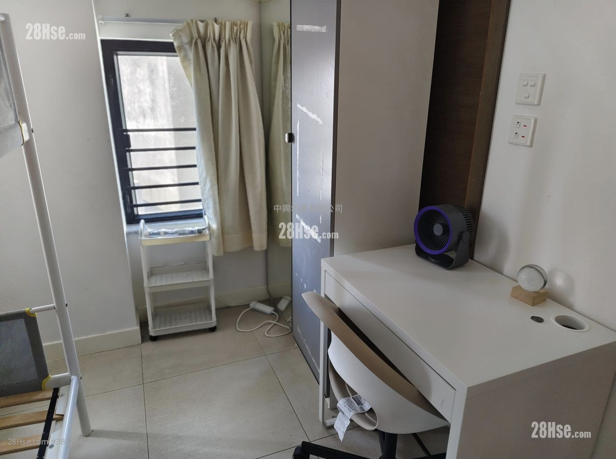 City 18 Rental 2 Bedrooms , 1 Bathroom 429 ft² ( 39.9 m² )