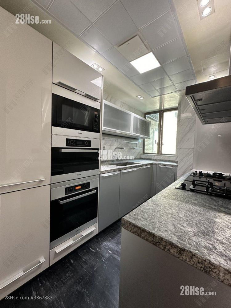 Celestial Heights Rental 3 Bedrooms , 3 Bathrooms 1,252 ft² ( 116.3 m² )