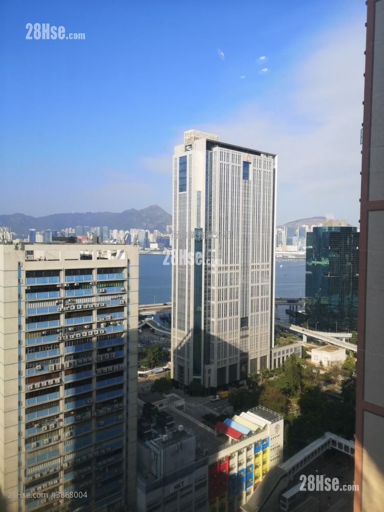 Island Place Sell 3 Bedrooms , 2 Bathrooms 777 ft² ( 72.2 m² )