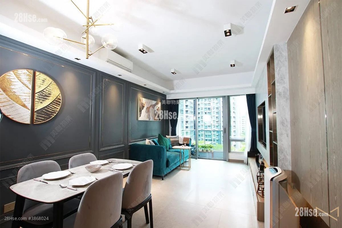 St Martin Sell 3 Bedrooms 836 ft² ( 77.7 m² )
