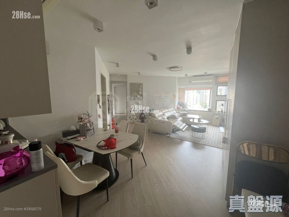 Park Towers Sell 2 Bedrooms 949 ft² ( 88.2 m² )