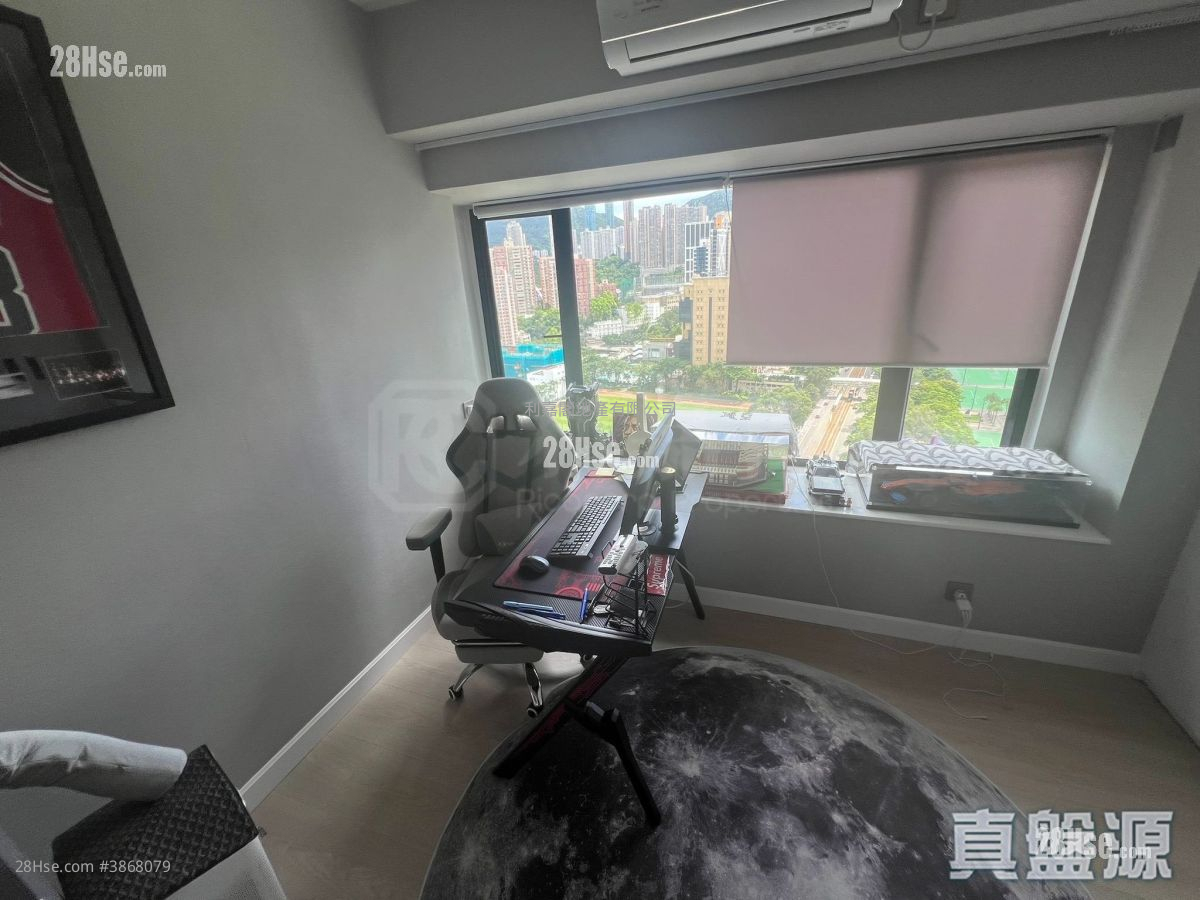 Park Towers Sell 2 Bedrooms 949 ft² ( 88.2 m² )
