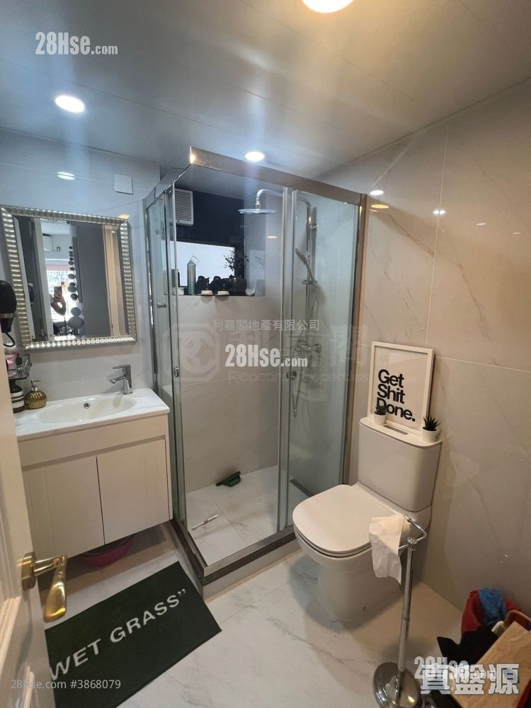 Park Towers Sell 2 Bedrooms 949 ft² ( 88.2 m² )