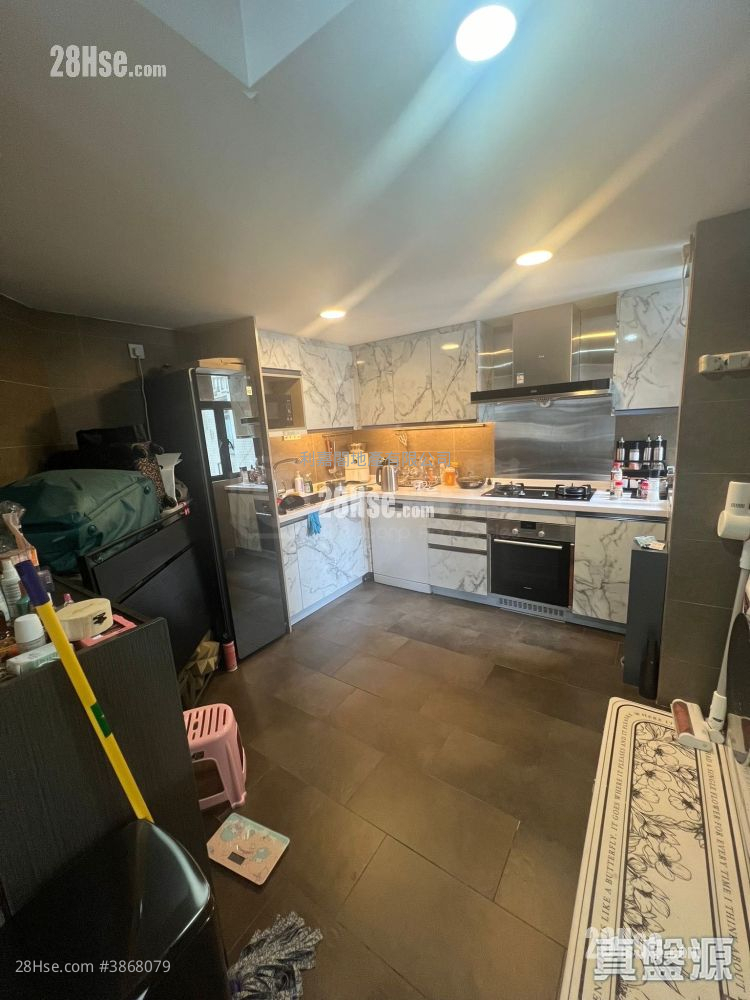 Park Towers Sell 2 Bedrooms 949 ft² ( 88.2 m² )