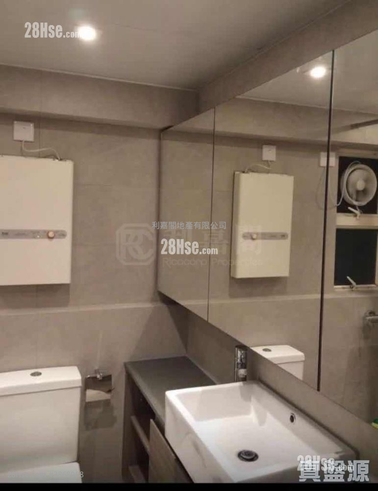 Pacific Palisades Sell 3 Bedrooms 845 ft² ( 78.5 m² )