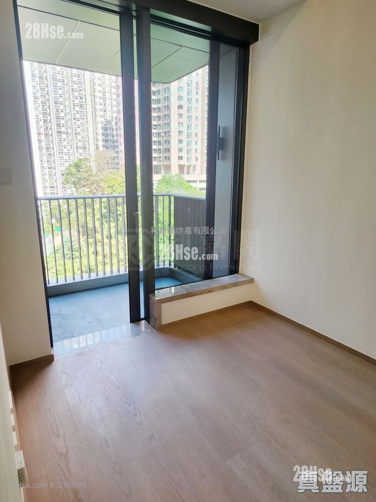 101 Kings Road Sell 2 Bedrooms 434 ft² ( 40.3 m² )