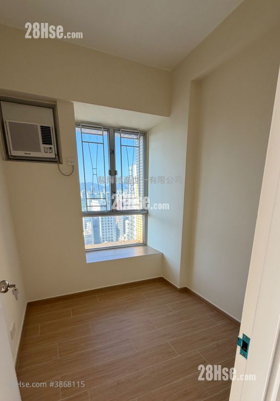 Liberty Mansion Rental 3 Bedrooms , 1 Bathroom 694 ft² ( 64.5 m² )