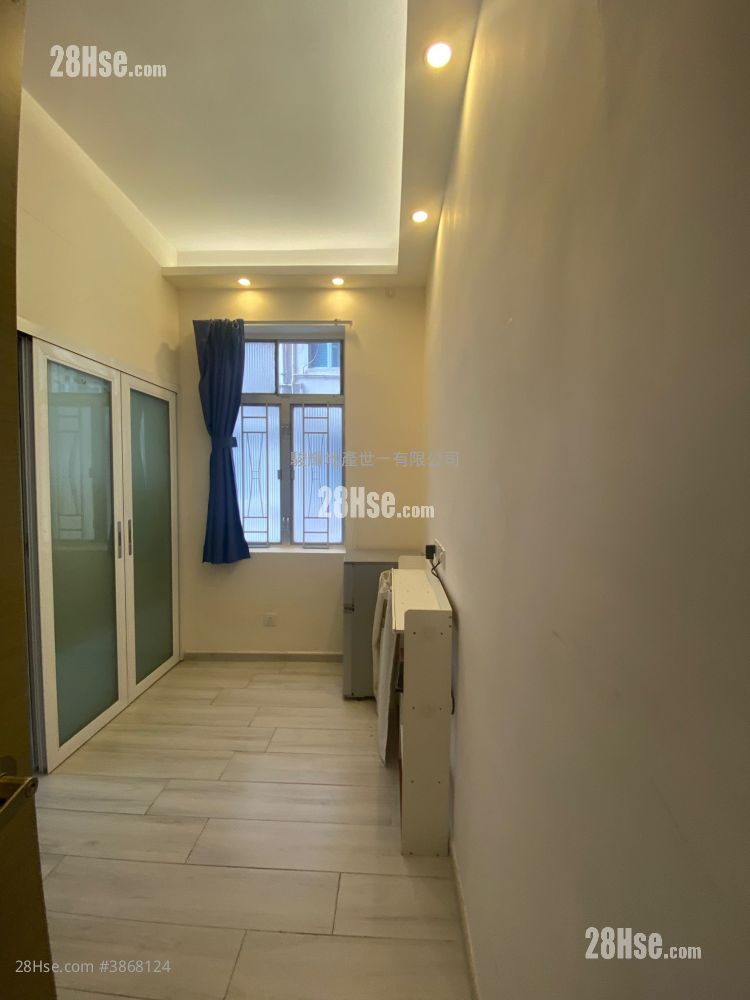 Ocean View Court Rental 190 ft² ( 17.7 m² )