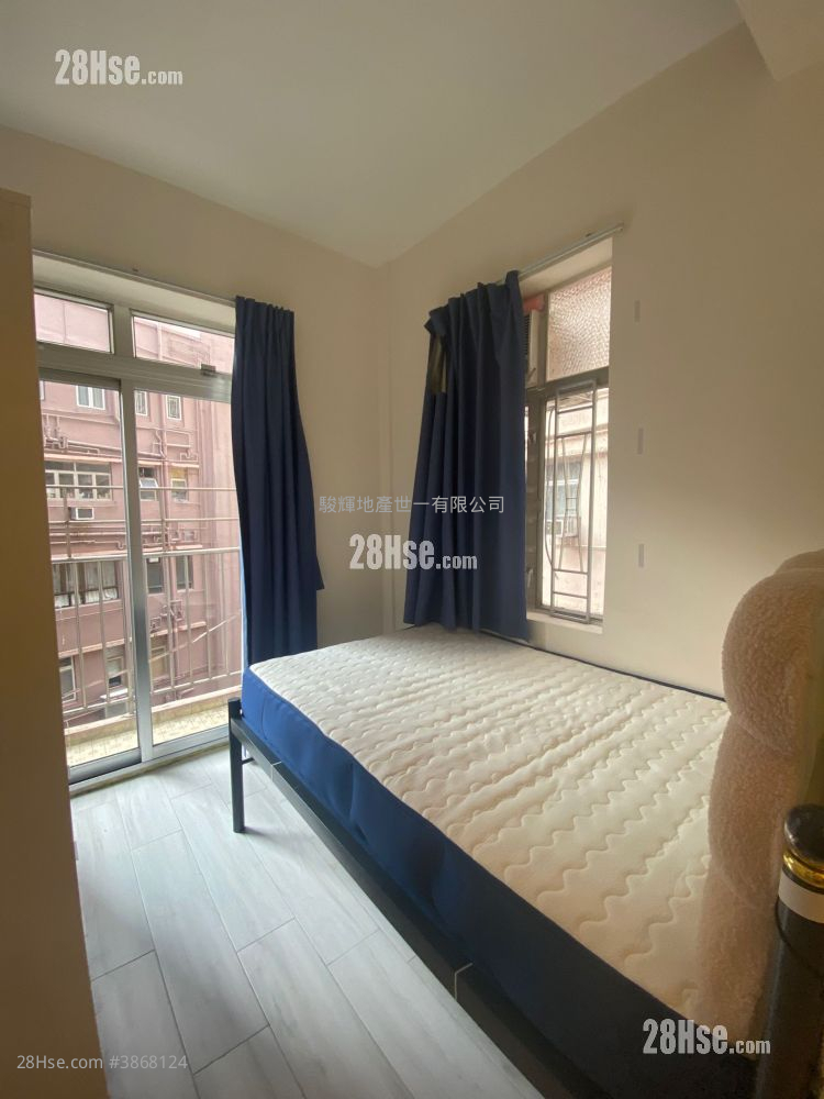 Ocean View Court Rental 190 ft² ( 17.7 m² )