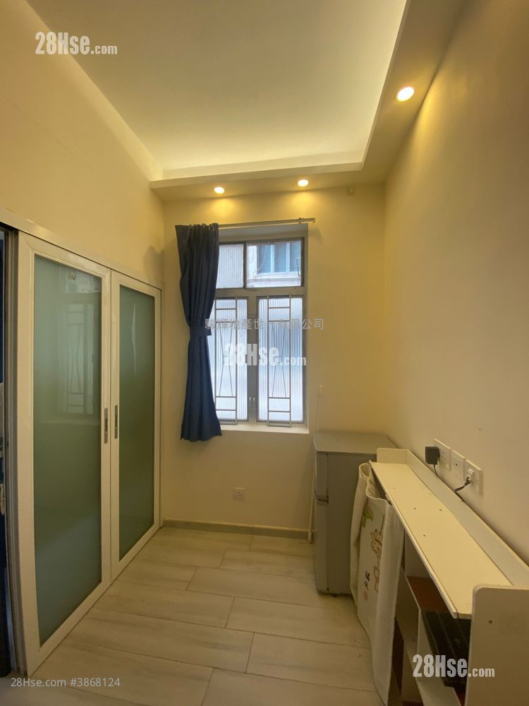 Ocean View Court Rental 190 ft² ( 17.7 m² )