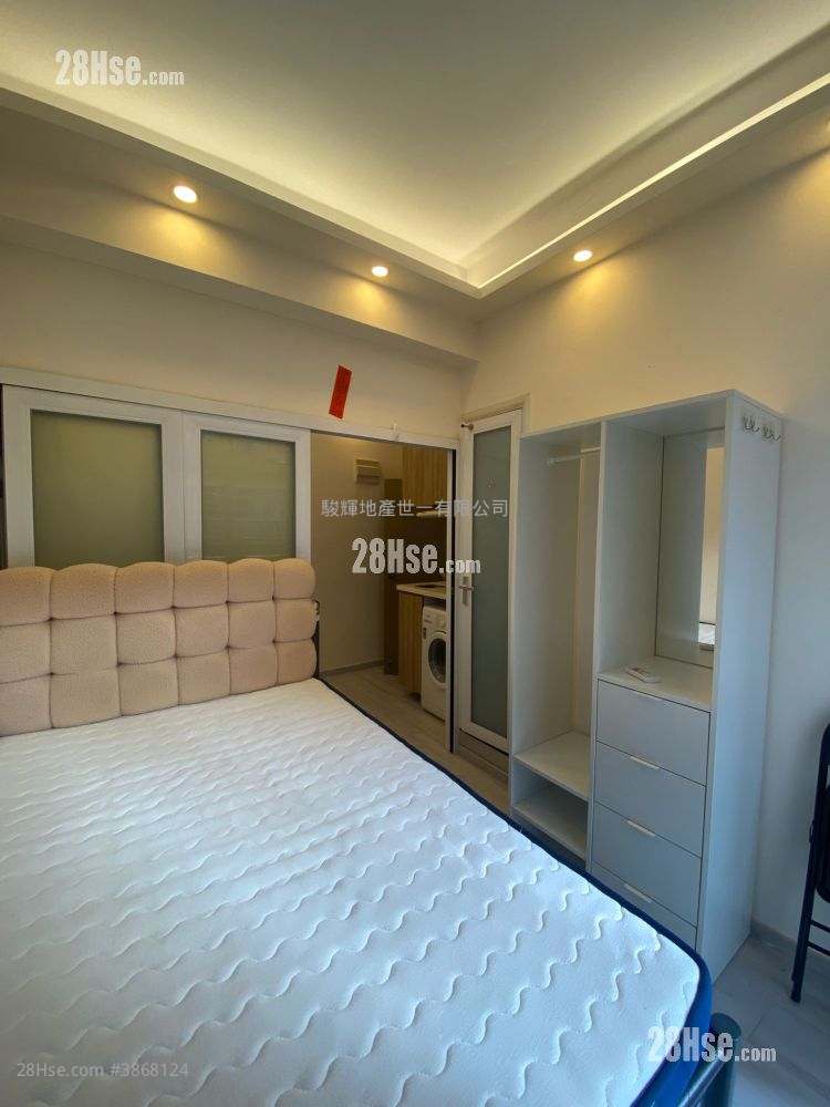 Ocean View Court Rental 190 ft² ( 17.7 m² )