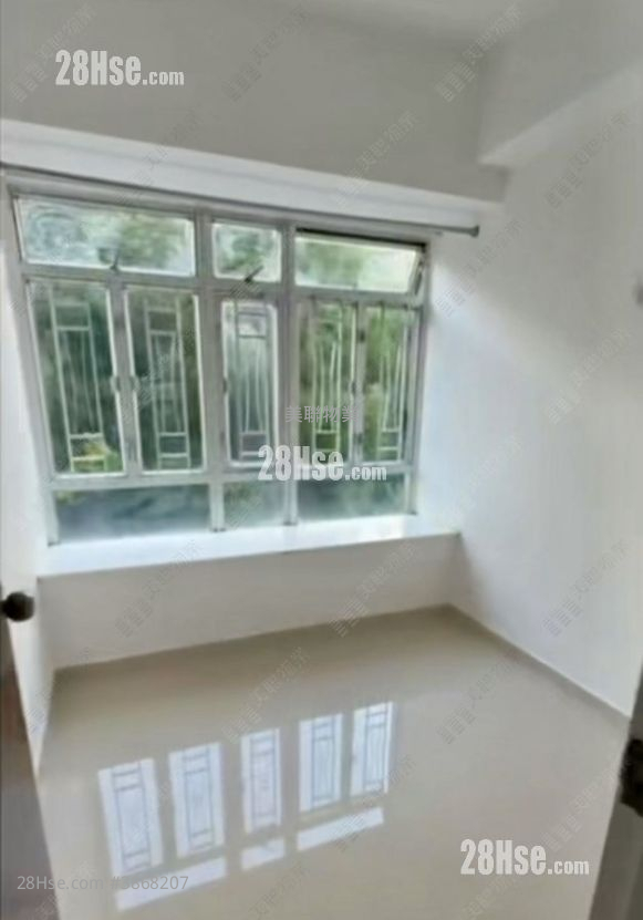 Kam Fung Garden Sell 2 Bedrooms , 1 Bathroom 339 ft² ( 31.5 m² )