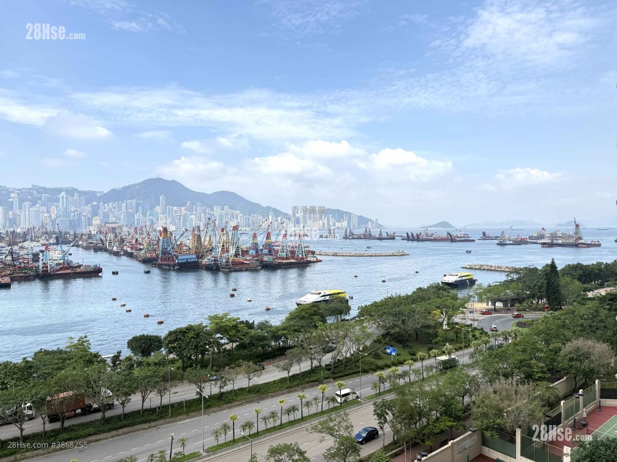Island Harbourview Sell 3 Bedrooms , 2 Bathrooms 786 ft² ( 73.0 m² )