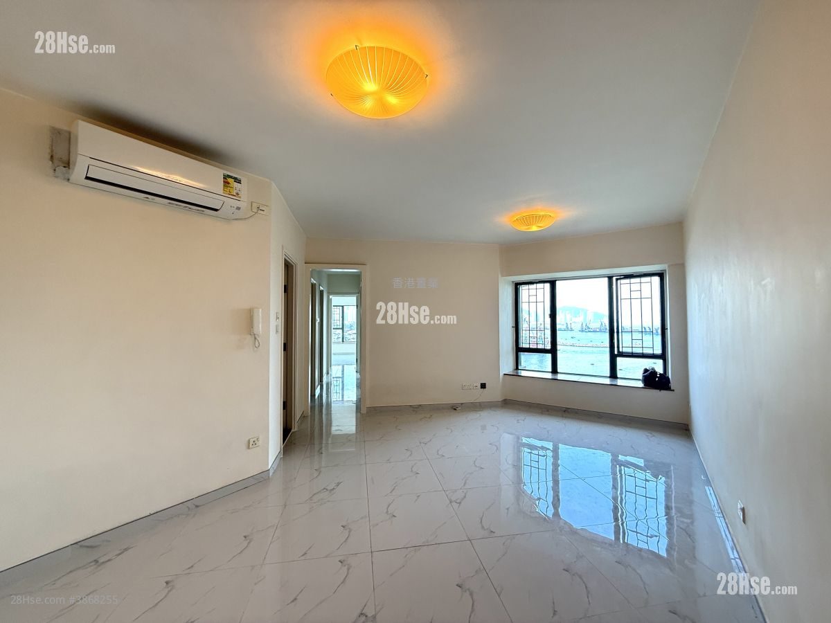 Island Harbourview Sell 3 Bedrooms , 2 Bathrooms 786 ft² ( 73.0 m² )
