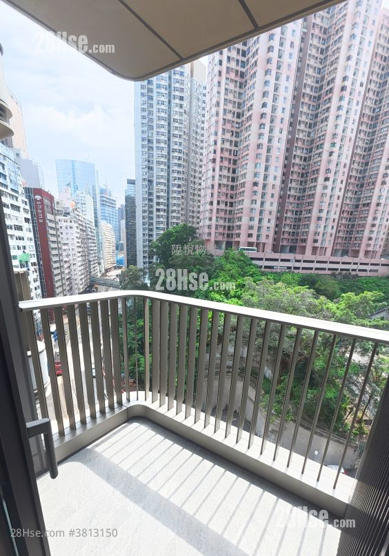 101 Kings Road Rental 3 Bedrooms 568 ft² ( 52.8 m² )