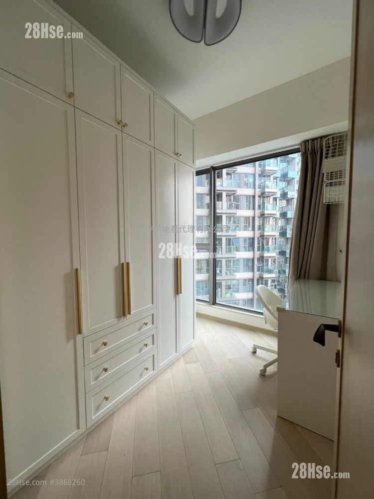One East Coast Sell 2 Bedrooms , 1 Bathroom 374 ft² ( 34.7 m² )