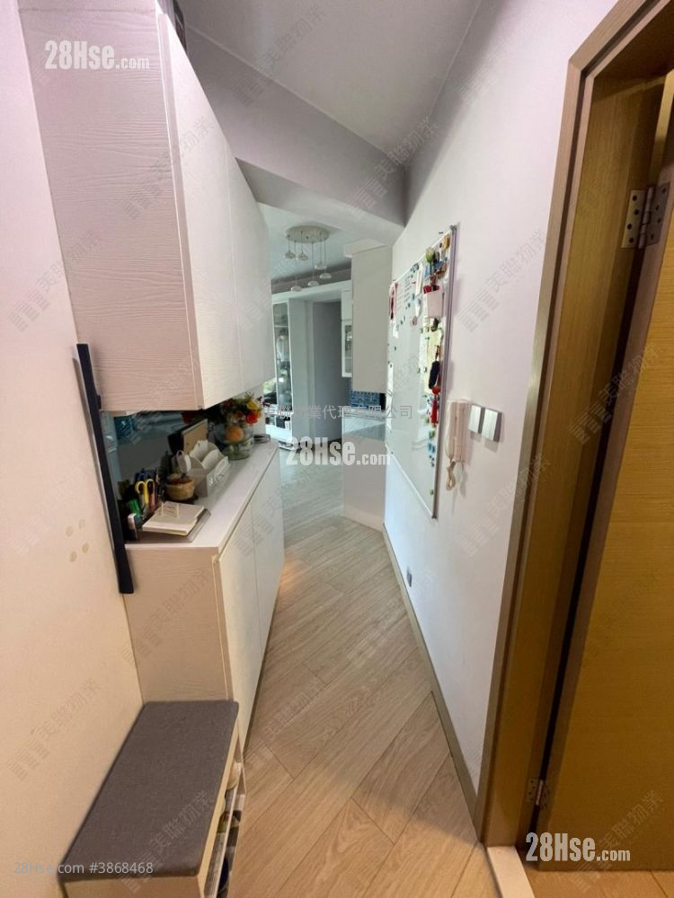 other: Bellagio Sell 2 Bedrooms , 1 Bathroom 524 ft² ( 48.7 m² )