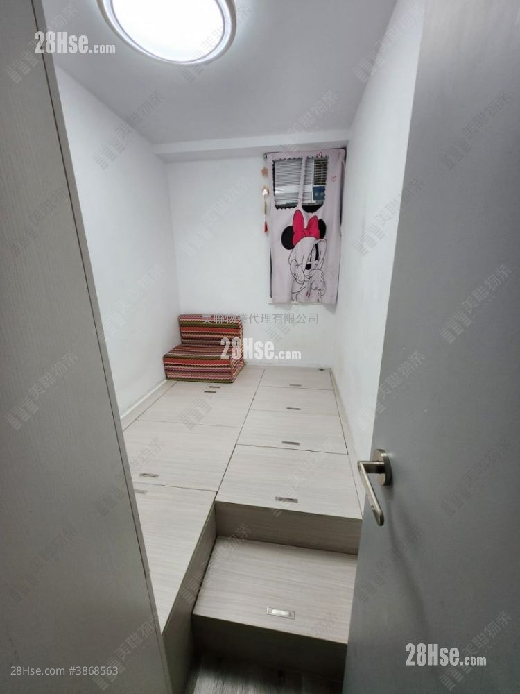Fair Way Garden Sell 3 Bedrooms , 2 Bathrooms 889 ft² ( 82.6 m² )