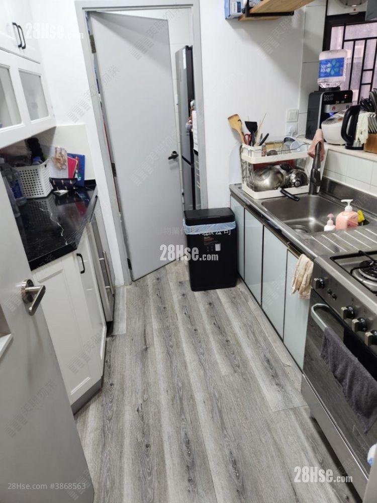 Fair Way Garden Sell 3 Bedrooms , 2 Bathrooms 889 ft² ( 82.6 m² )