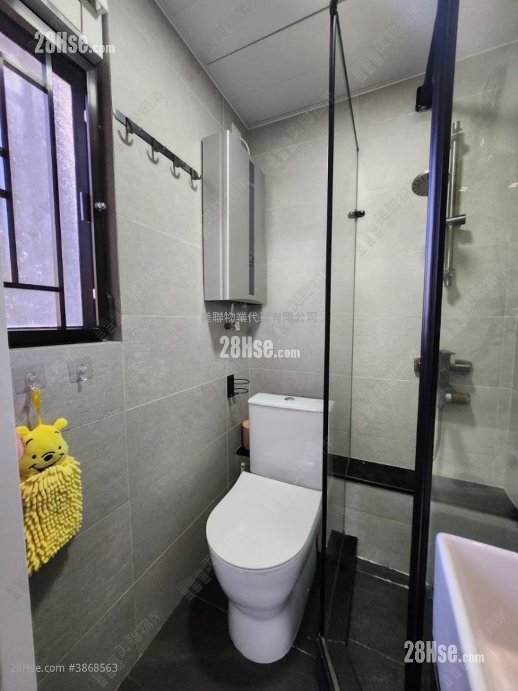 Fair Way Garden Sell 3 Bedrooms , 2 Bathrooms 889 ft² ( 82.6 m² )