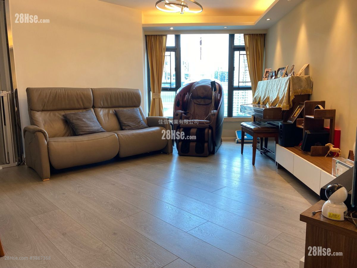 Dragon View Sell 3 Bedrooms , 2 Bathrooms 761 ft² ( 70.7 m² )