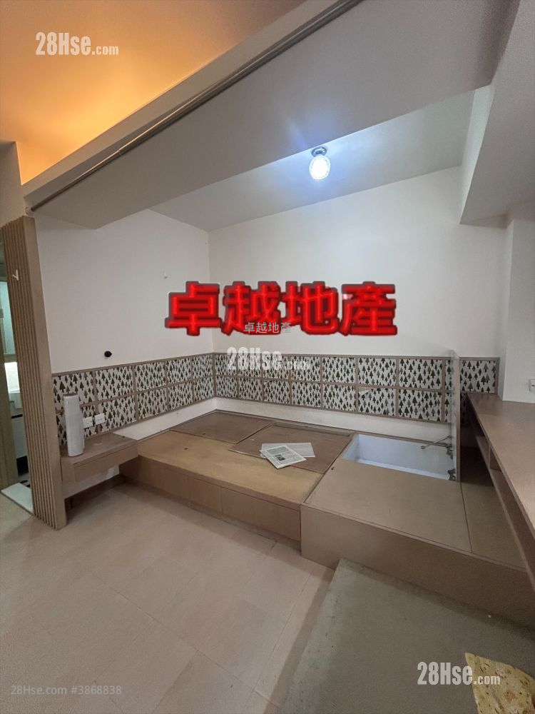 Fair Way Garden Rental Studio , 1 Bathroom 260 ft² ( 24.2 m² )