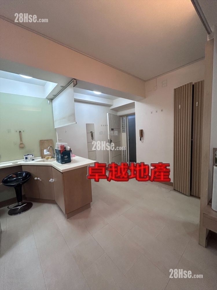 Fair Way Garden Rental Studio , 1 Bathroom 260 ft² ( 24.2 m² )