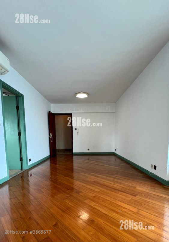 Bellagio Sell 4 Bedrooms , 3 Bathrooms 759 ft² ( 70.5 m² )