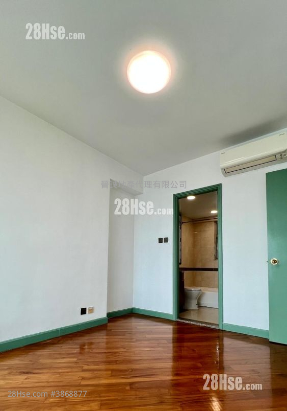 Bellagio Sell 4 Bedrooms , 3 Bathrooms 759 ft² ( 70.5 m² )